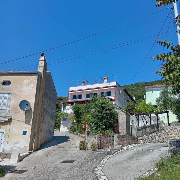 Smje&scaron;taj Julia, Apartments Julia near the sea, Martin&scaron;ćica, Cres island, Croatia Martin&scaron;ćica
