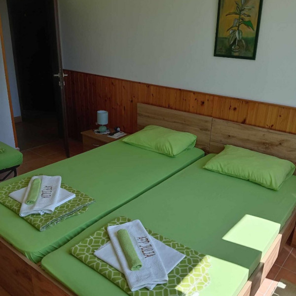 Bedrooms, Smje&scaron;taj Julia, Apartments Julia near the sea, Martin&scaron;ćica, Cres island, Croatia Martin&scaron;ćica