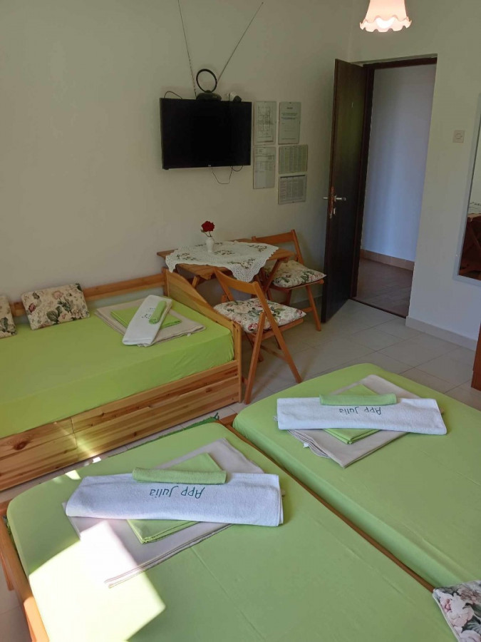 Julia 3, Apartments Julia near the sea, Martin&scaron;ćica, Cres island, Croatia Martin&scaron;ćica